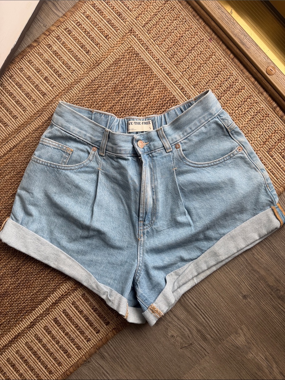 Free People denim shorts -S- High-Rise Cuffed Denim Short